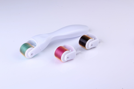 LED 540 바늘 Derma 회전 체계 피부 회춘을 위한 티타늄 마이크로 바늘 롤러 치료